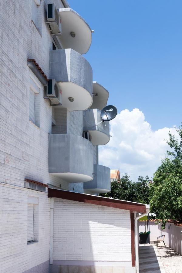 Apartments Dovana Kaštela Exterior foto