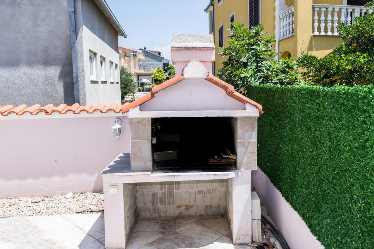 Apartments Dovana Kaštela Exterior foto