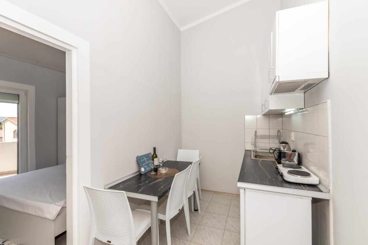 Apartments Dovana Kaštela Exterior foto